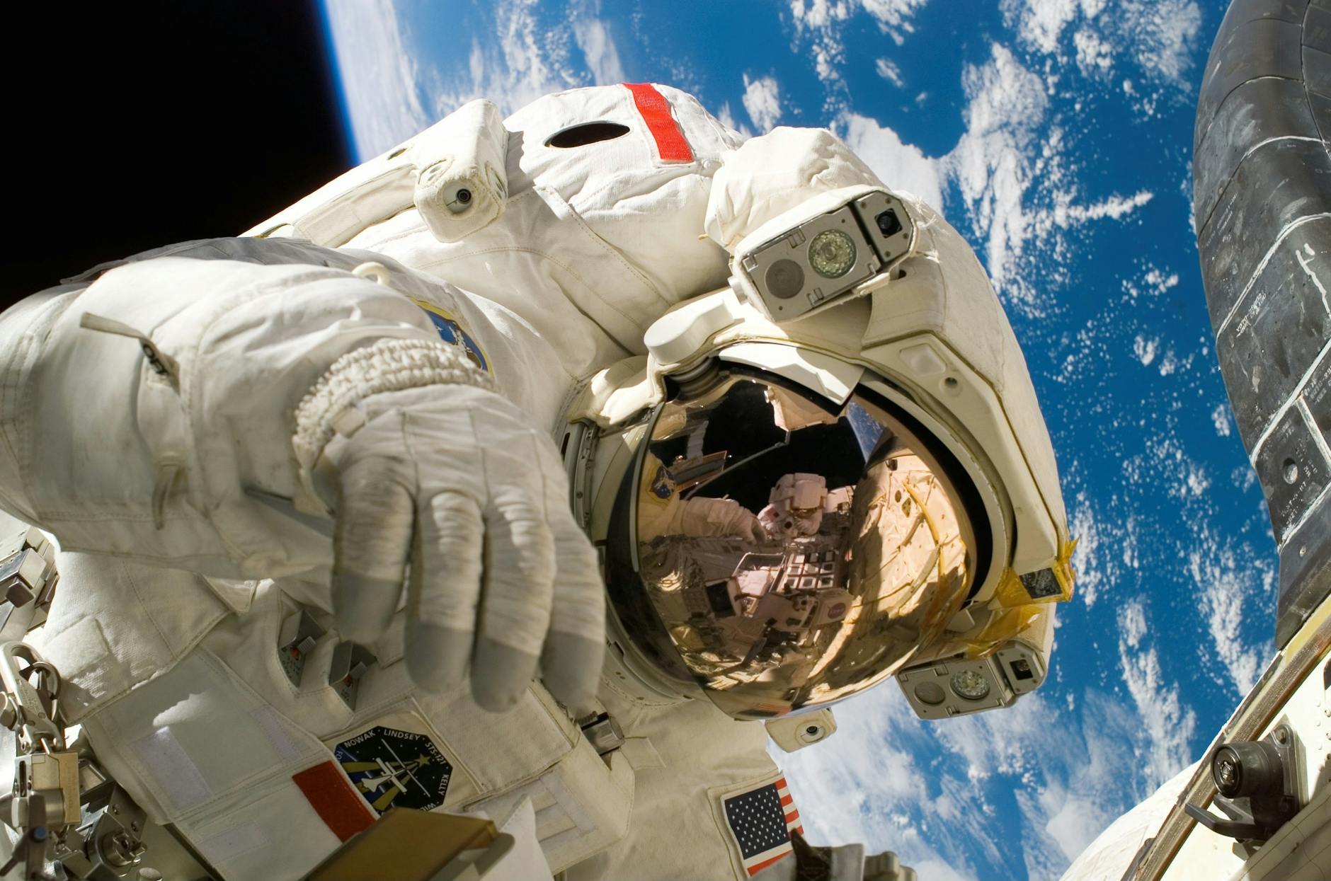 astronaut spacewalk glove